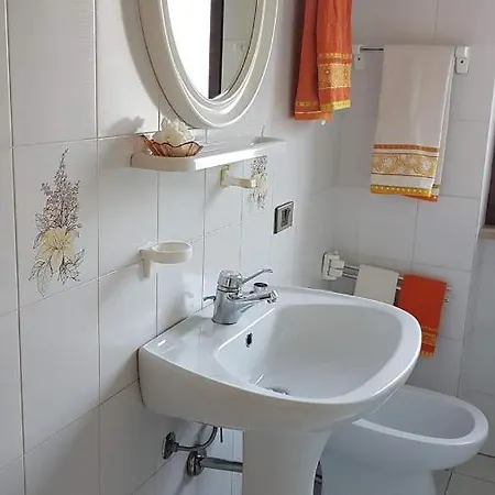Lägenhet Appartamento Al Centro Di Vasto Marina *